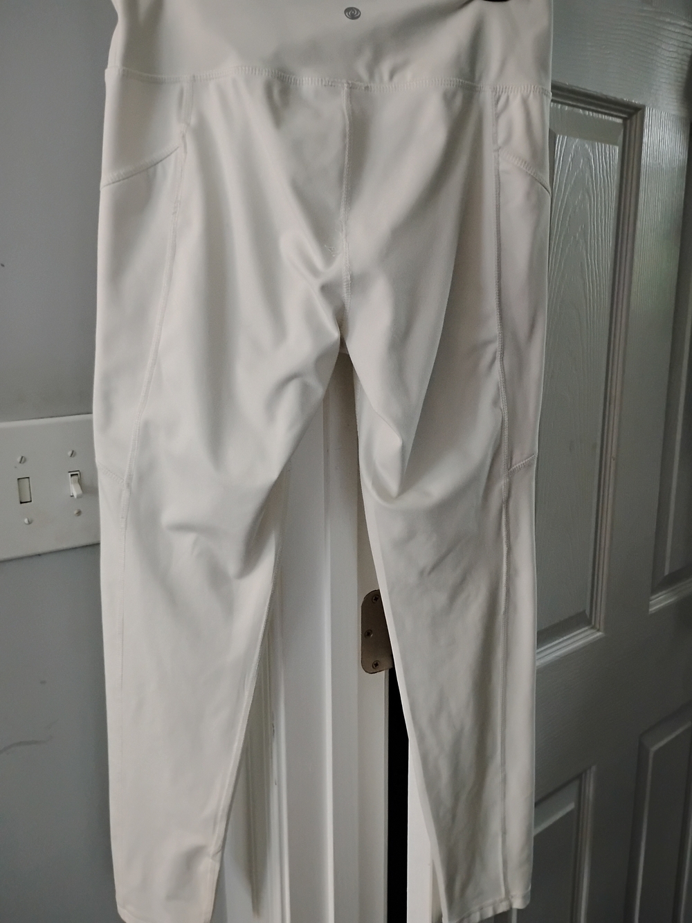 Apana athletica White Performance Pants
